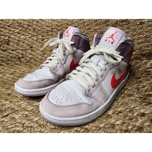 Nike Air Jordan 1 Mid Valentine's Day Womens 10.5 Basketball DR0174-500 Athletic - Picture 5 of 10